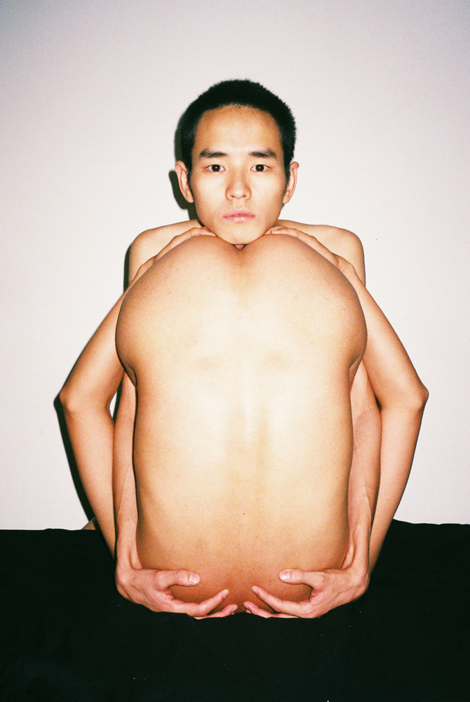 Ren Hang Post Image 8